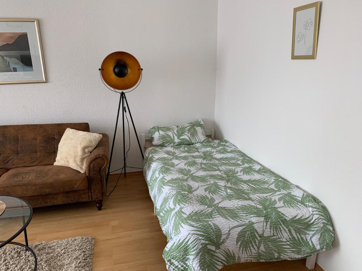 Schone, Gut Ausgestattete Wohnung Fur 1 Bis 4 Personen - Zentral Gelegen バート・エムス エクステリア 写真