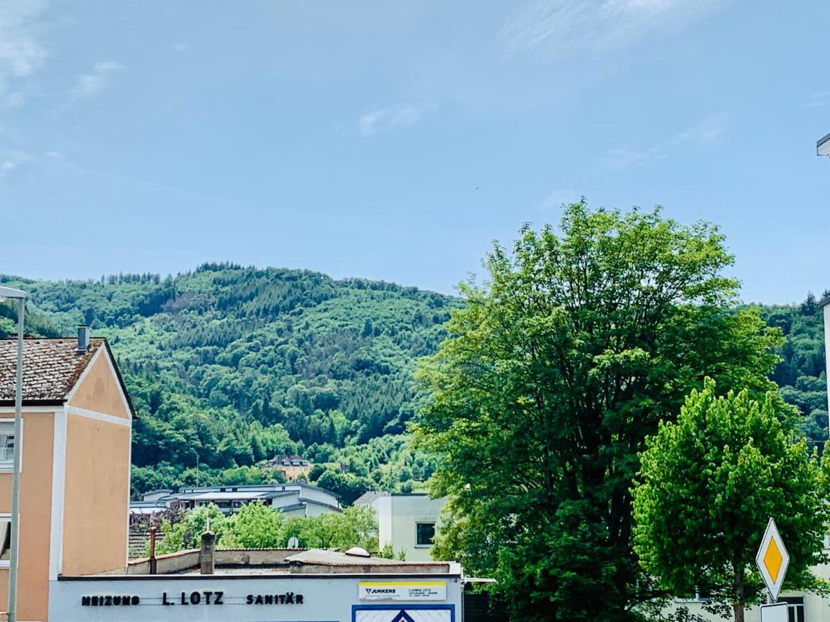 Schone, Gut Ausgestattete Wohnung Fur 1 Bis 4 Personen - Zentral Gelegen バート・エムス エクステリア 写真